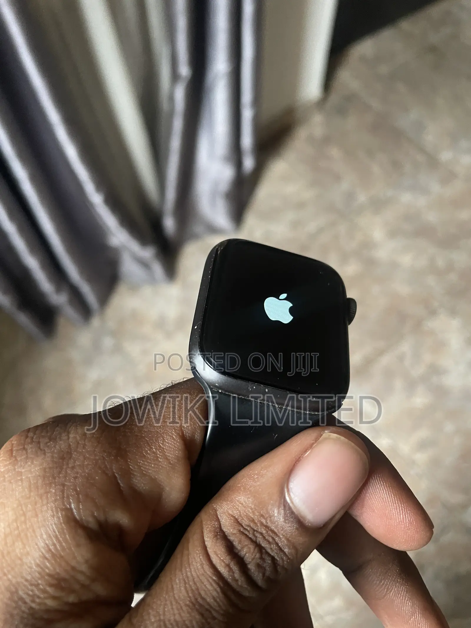 Apple Smart Watch Series 4 44m UK Used (iWatch)