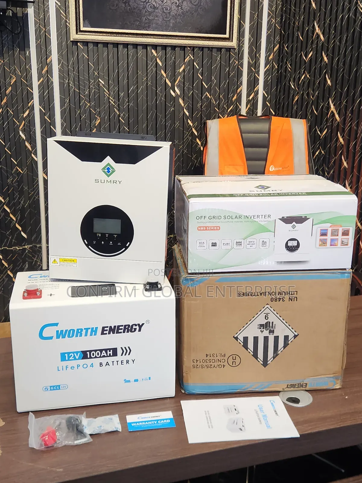 1.3kWh 12V 100Ah Lithium Battery + 1KVA Hybrid Inverter