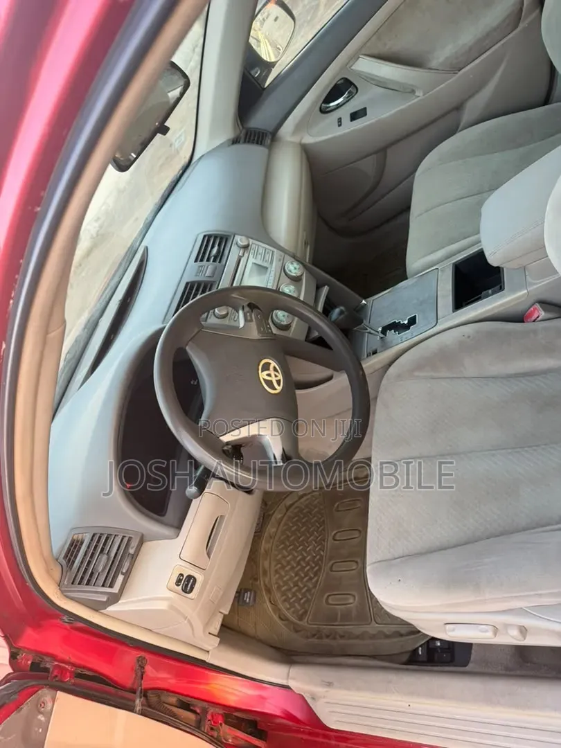 Toyota Camry 2008 Red