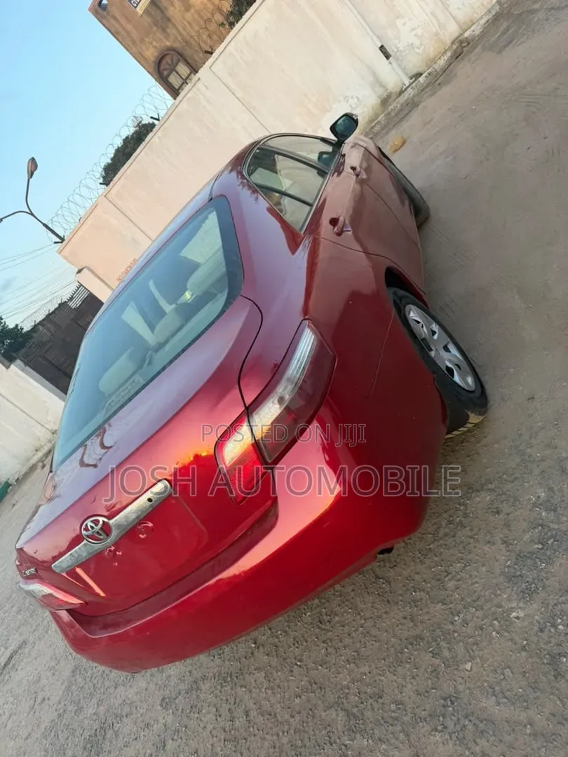 Toyota Camry 2008 Red