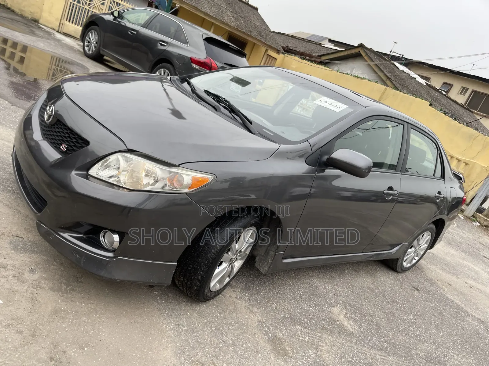 Toyota Corolla 2010 Gray