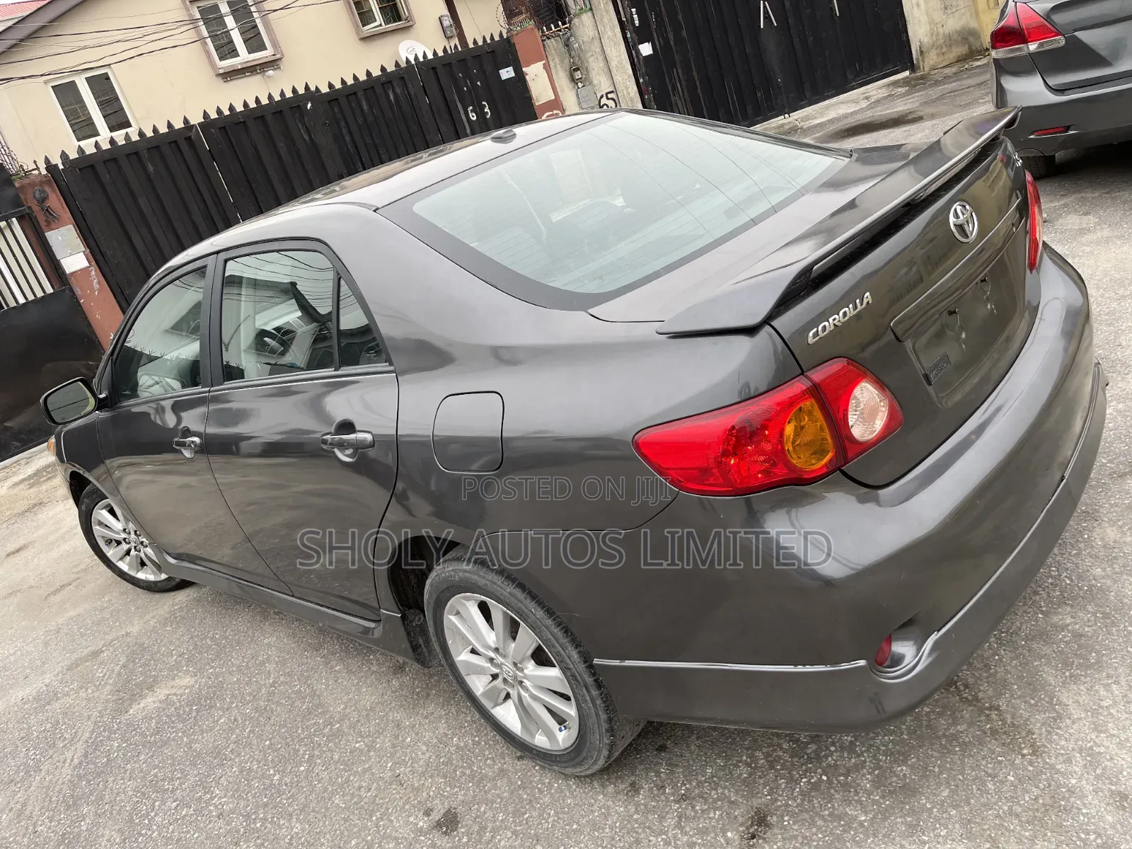 Toyota Corolla 2010 Gray