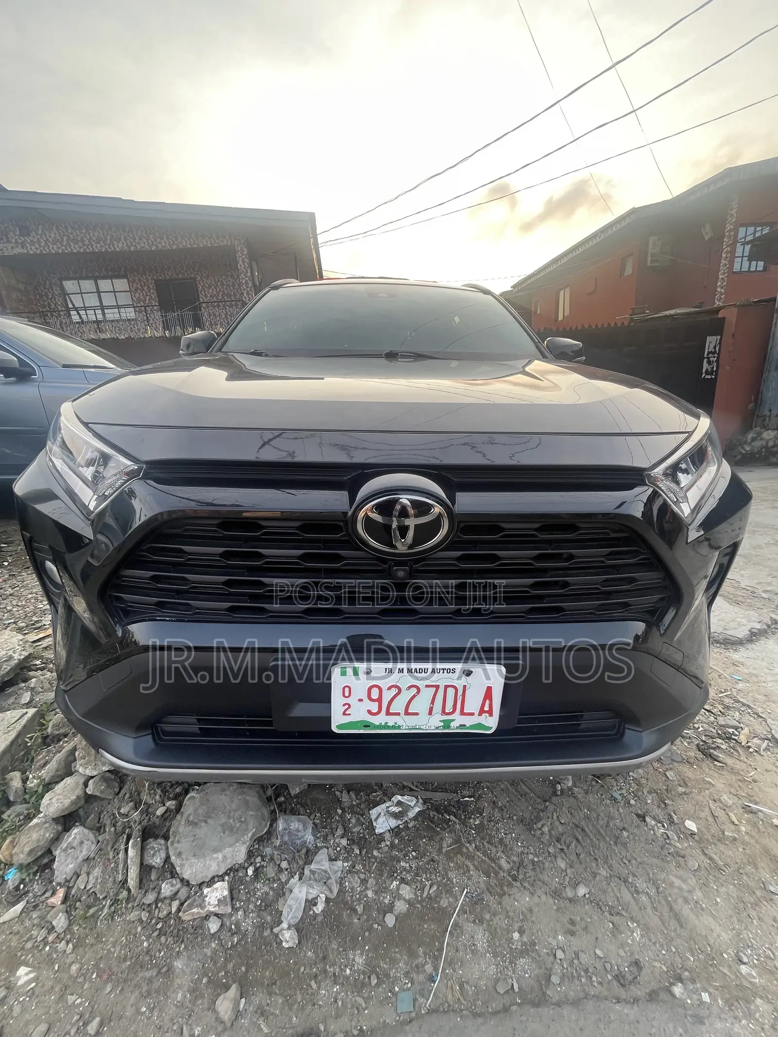 Toyota RAV4 XLE Premium AWD 2020 Black