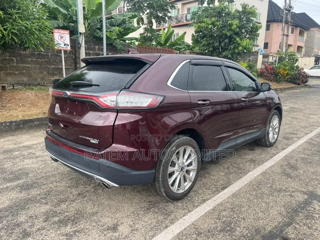 Ford Edge Titanium 4dr FWD 2017 Burgundy