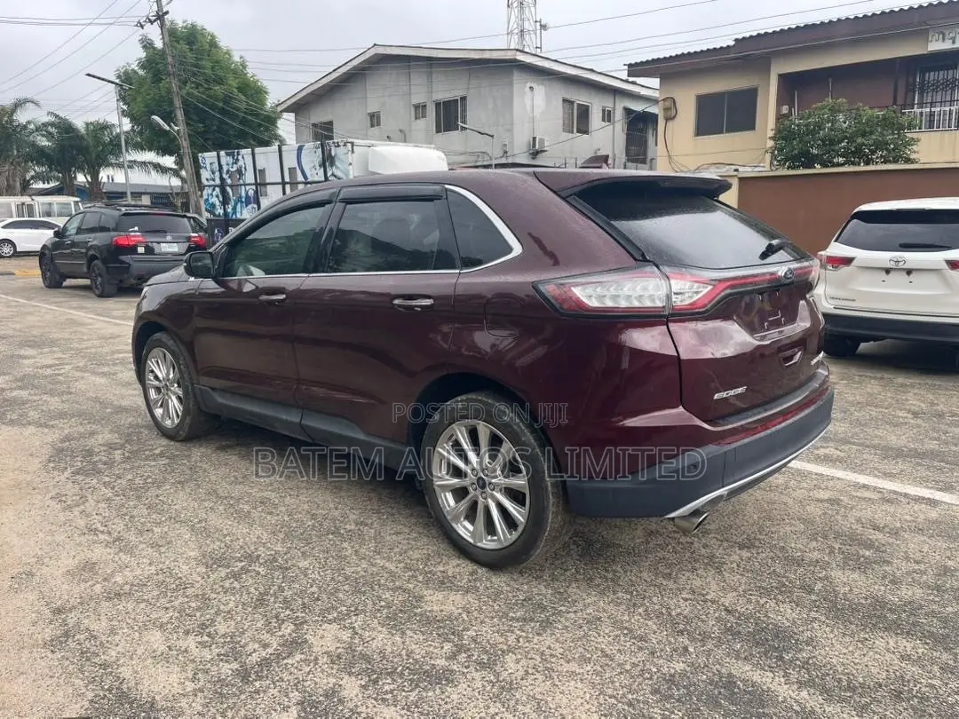 Ford Edge Titanium 4dr FWD 2017 Burgundy