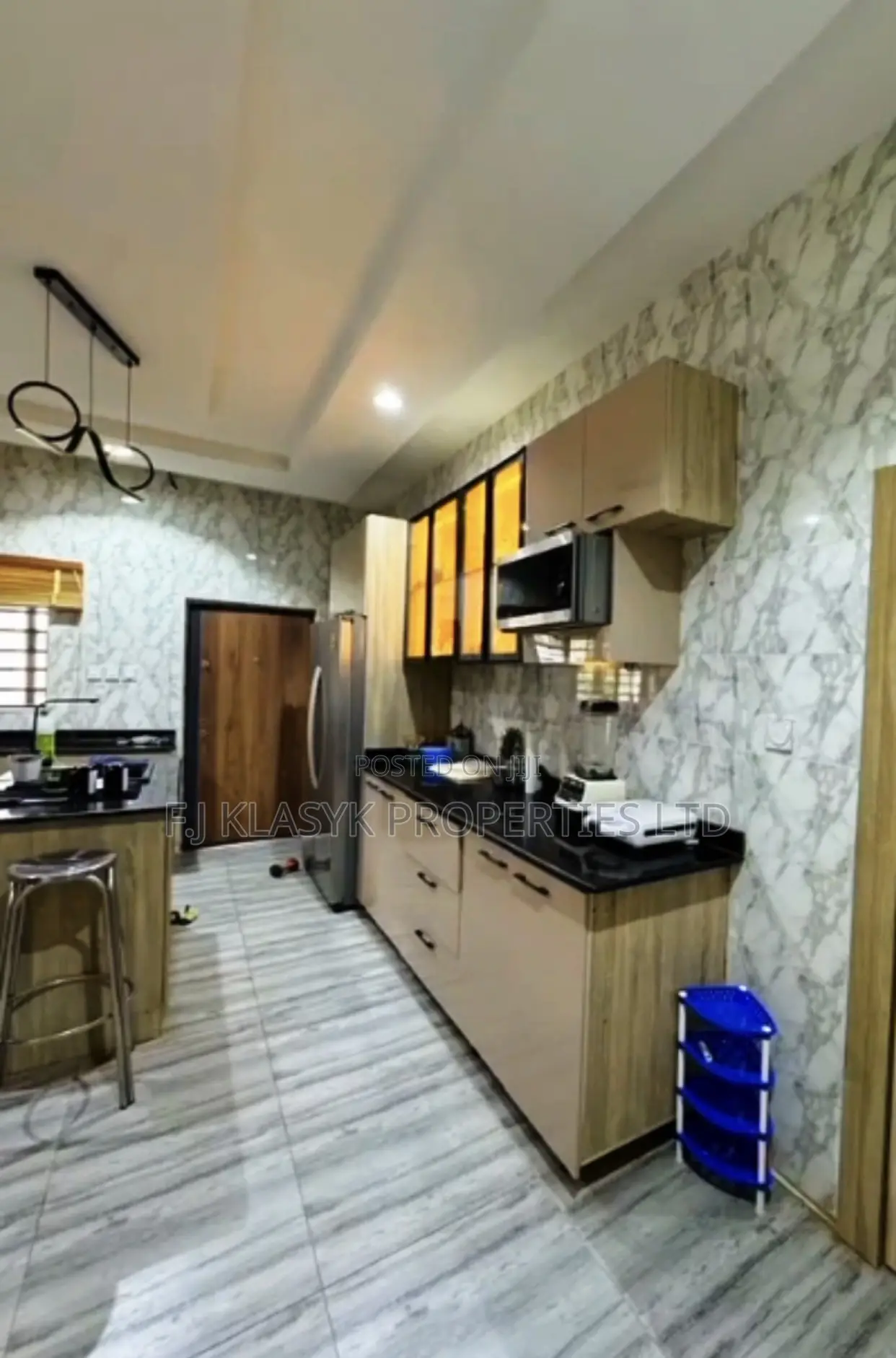 4bdrm Bungalow in Benin City for sale