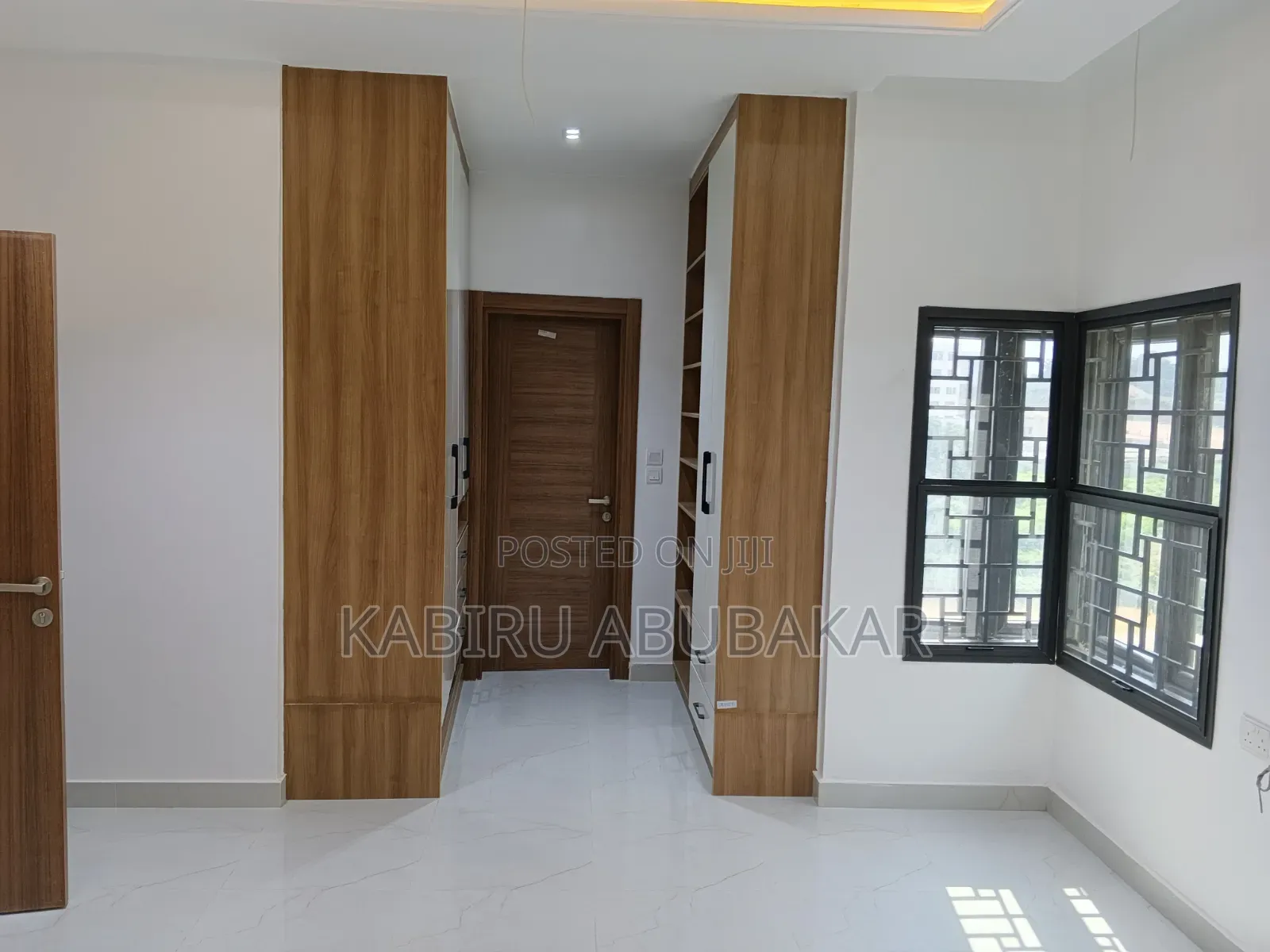 4bdrm Townhouse/Terrace in Wuye for sale