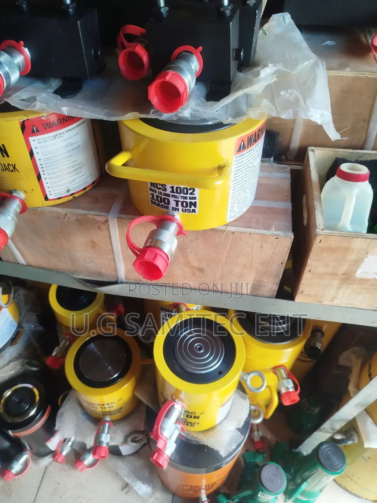 Yellow 100-Ton Hydraulic Cylinder Jack (Model RCS 1002)
