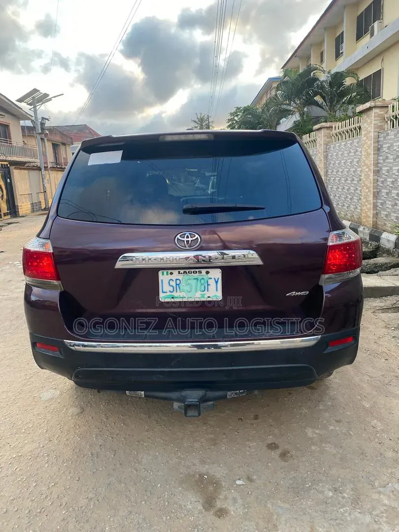 Toyota Highlander 2012 Red