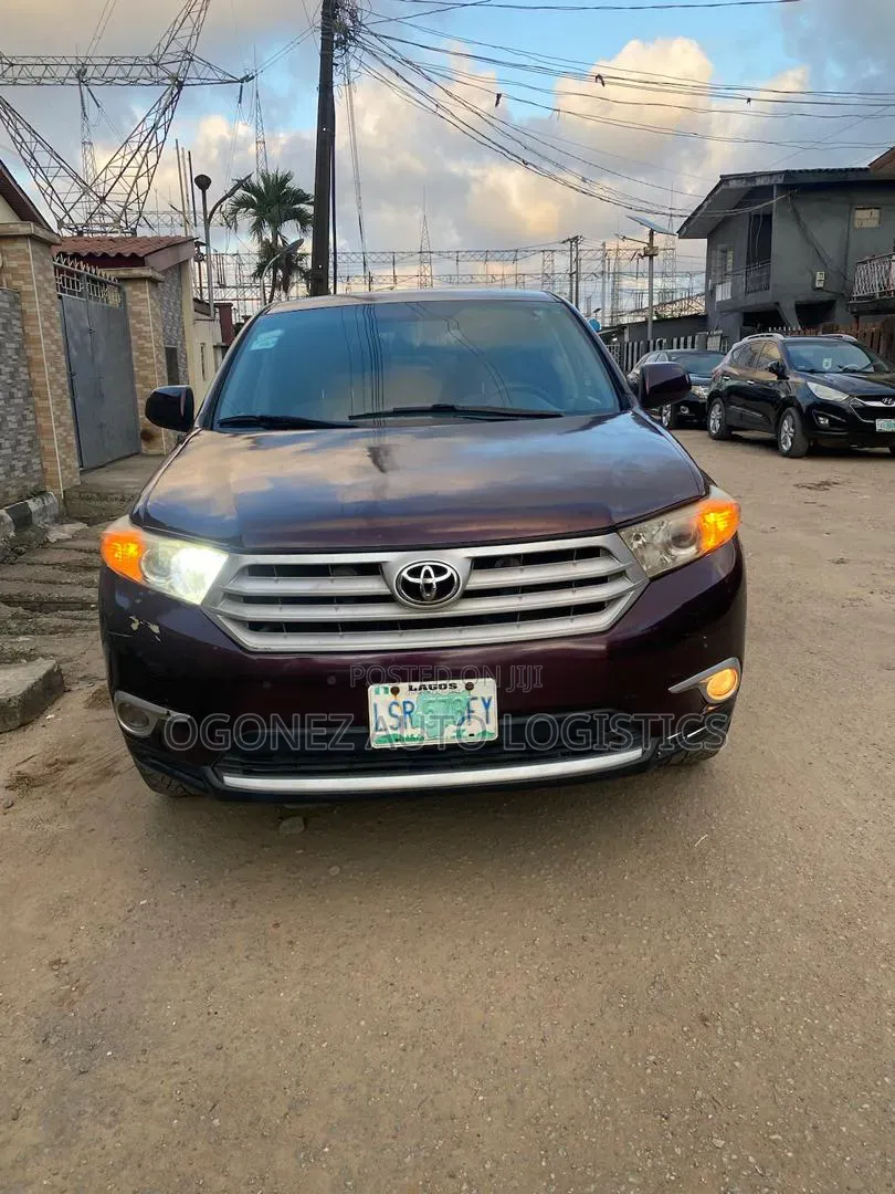 Toyota Highlander 2012 Red