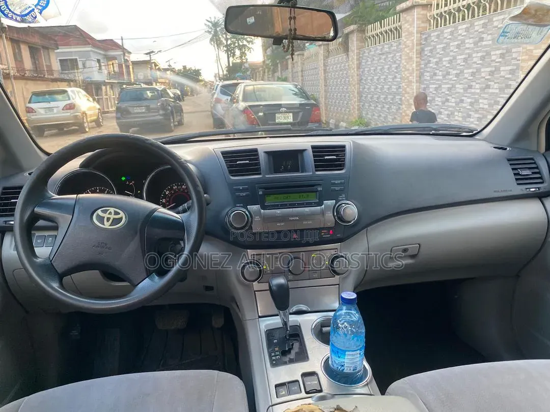 Toyota Highlander 2012 Red