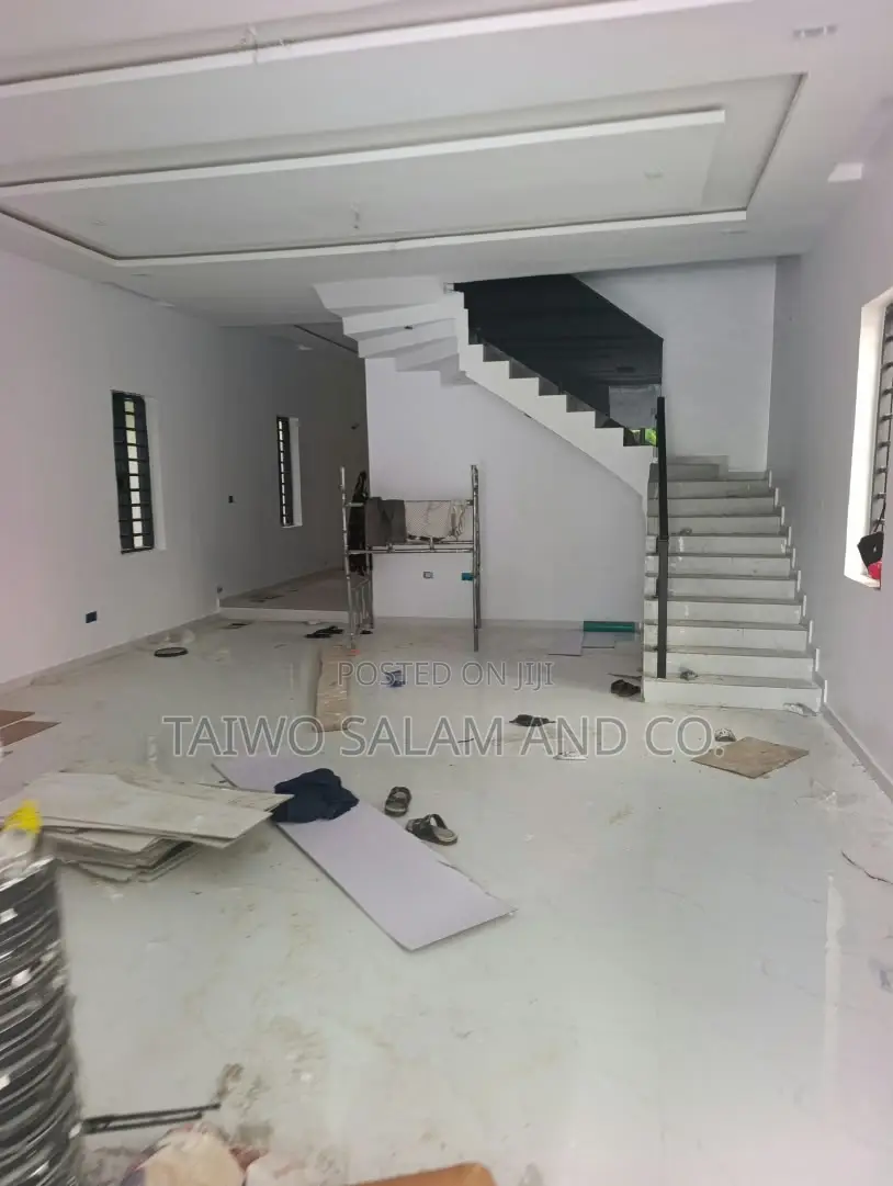 4bdrm Duplex in Ikolaba Estate, Bodija for sale