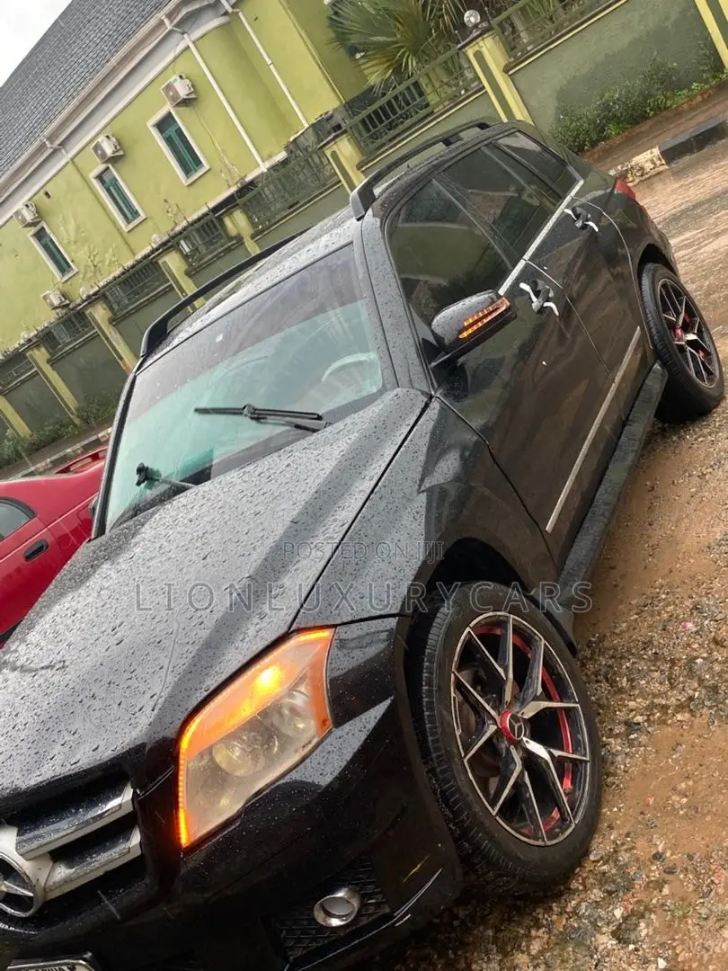 Mercedes-Benz GLK-Class 2010 Black