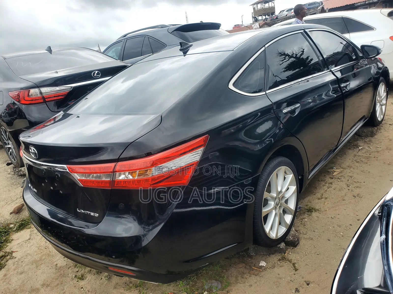 Toyota Avalon Limited 4dr Sedan (3.5L 6cyl 6A) 2014 Black