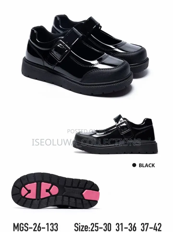 Black Double-Buckle Mary Jane School Shoes With Chunky Lug Sole