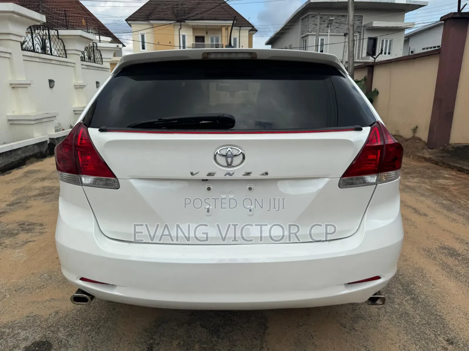 Toyota Venza 2010 White