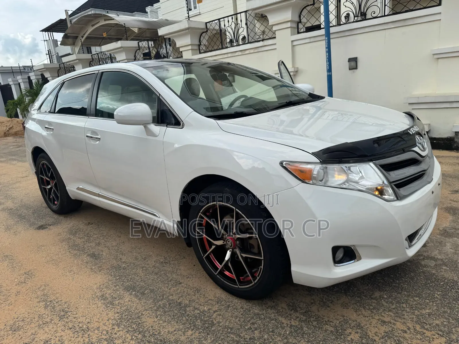 Toyota Venza 2010 White