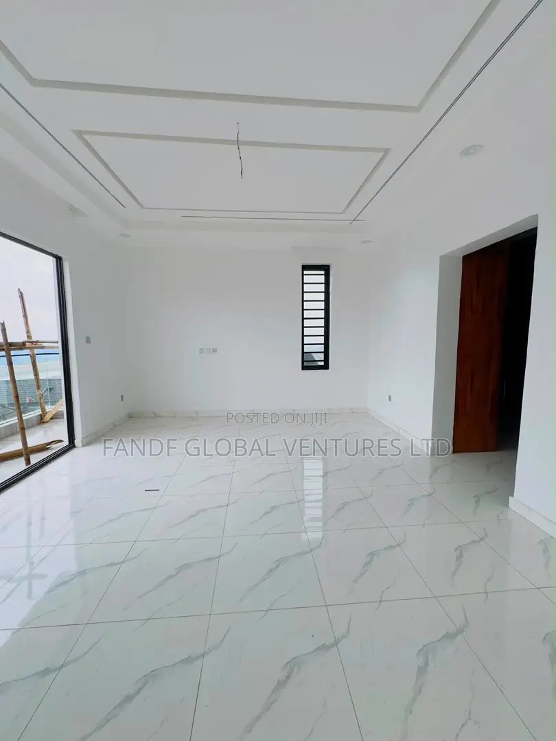 4bdrm Duplex in Magodo for sale