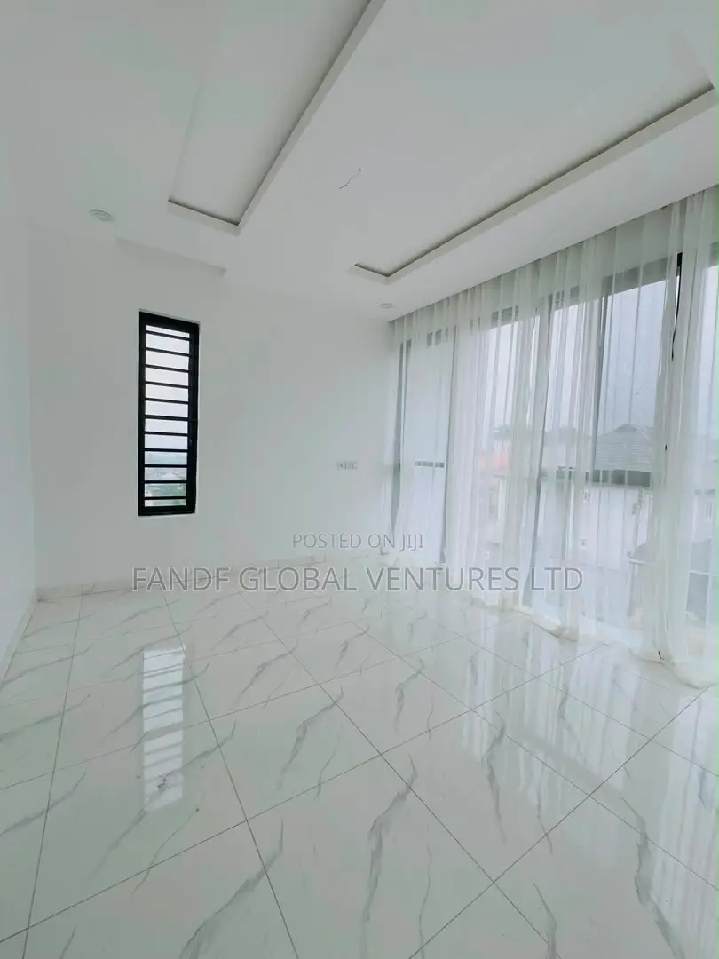 4bdrm Duplex in Magodo for sale