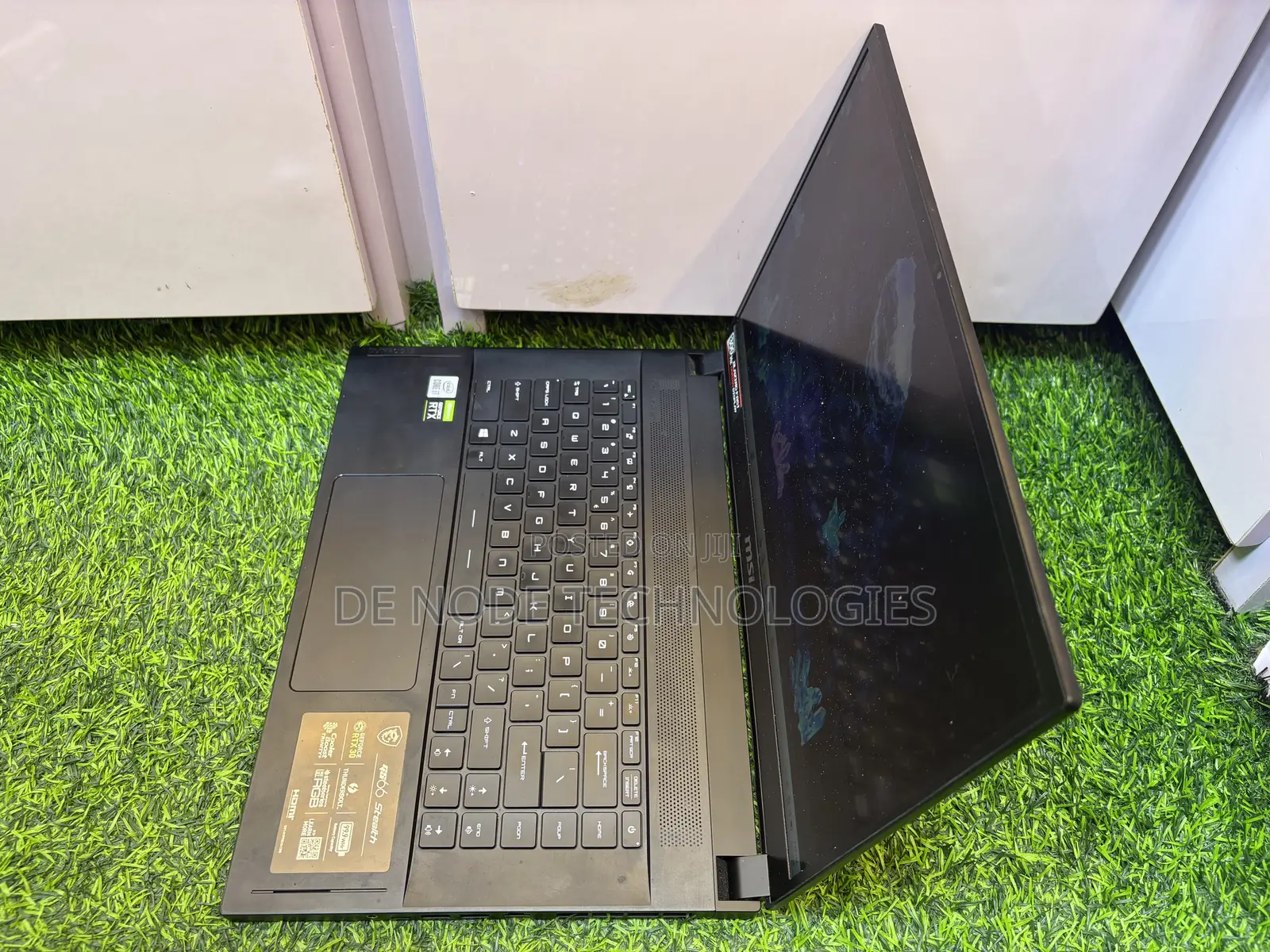 Laptop MSI GS66 Stealth 10UG 16GB Intel Core i7 SSD 512GB