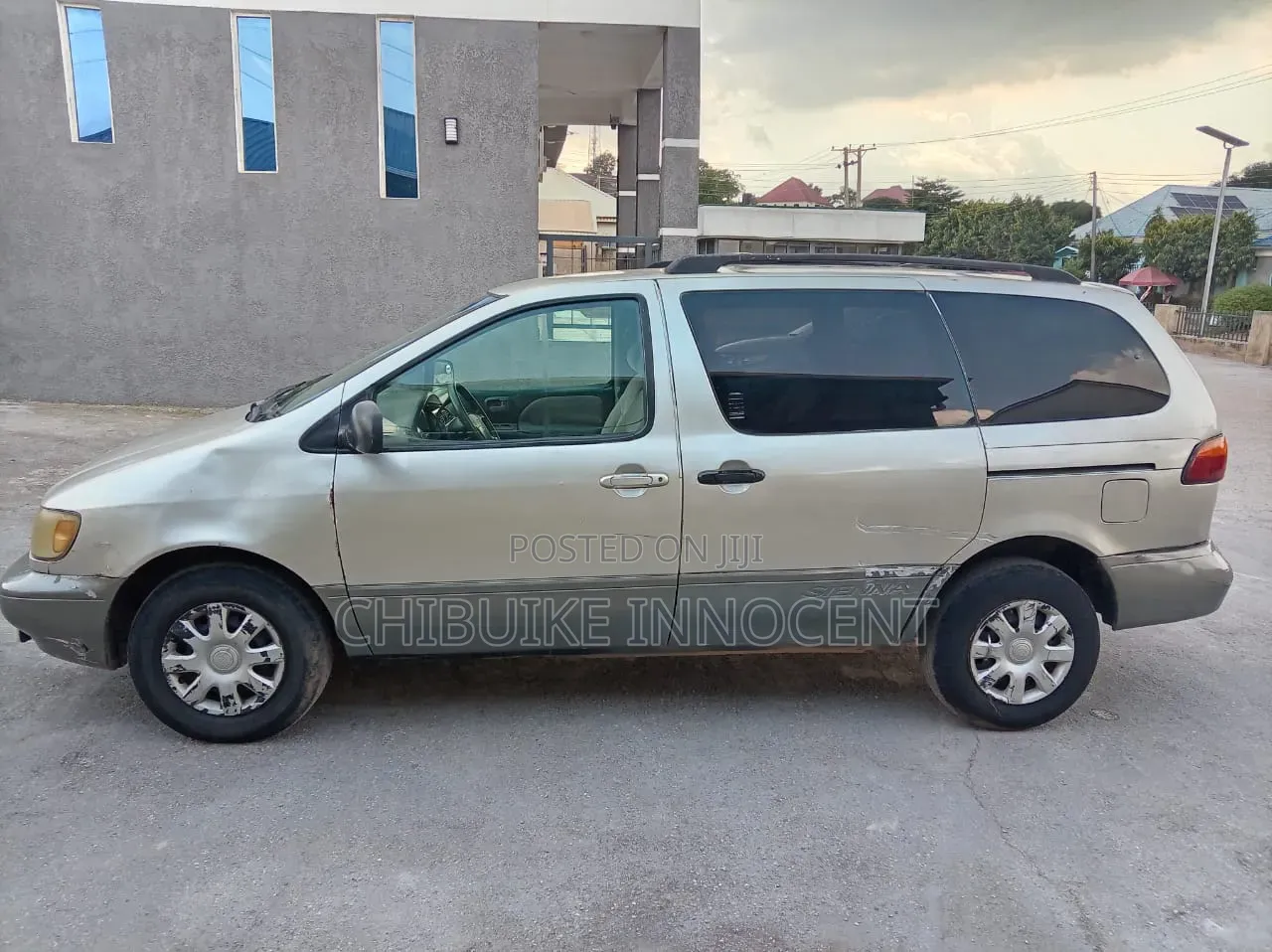 Toyota Sienna 2001