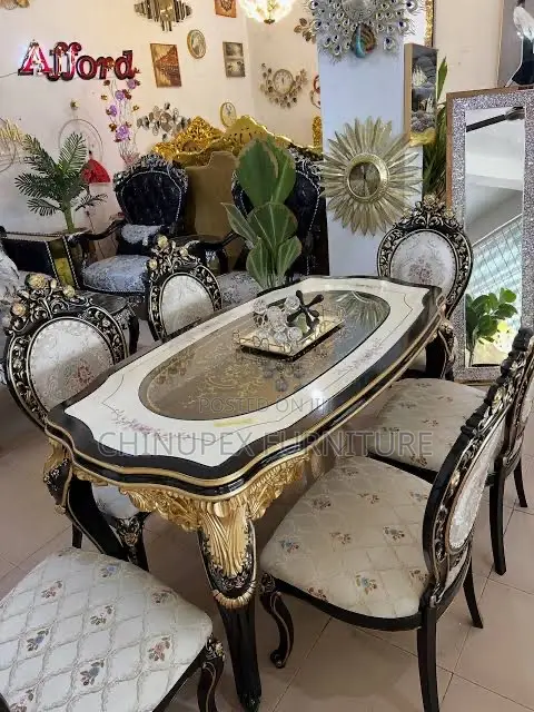 6 Seaters Royal Dining Table With Arms