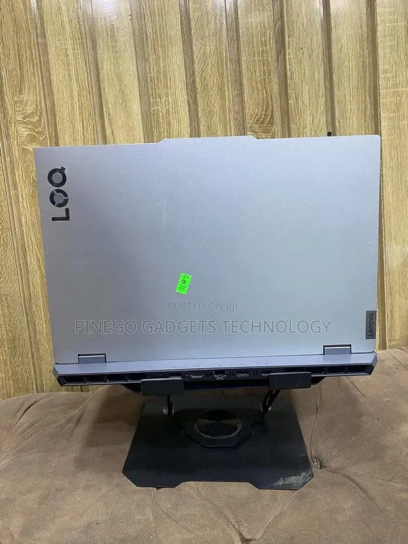 Laptop Lenovo LOQ 15ARP9 16GB AMD Ryzen 5 SSD 512GB