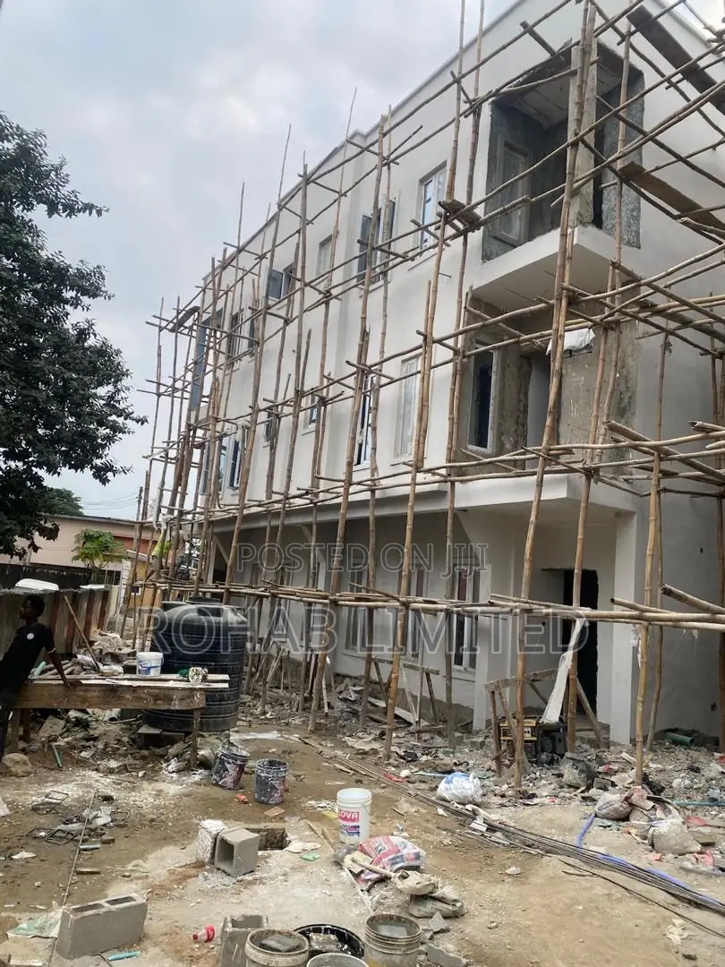 Furnished 4bdrm Duplex in Luxury Semi Detached, Randle Avenue for sale