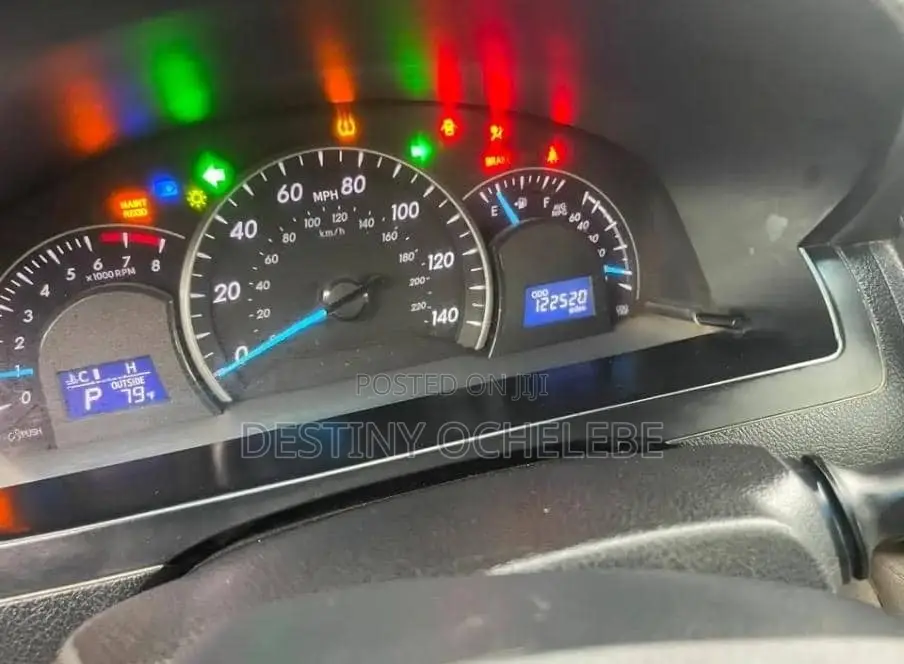 Toyota Camry 2014 Silver