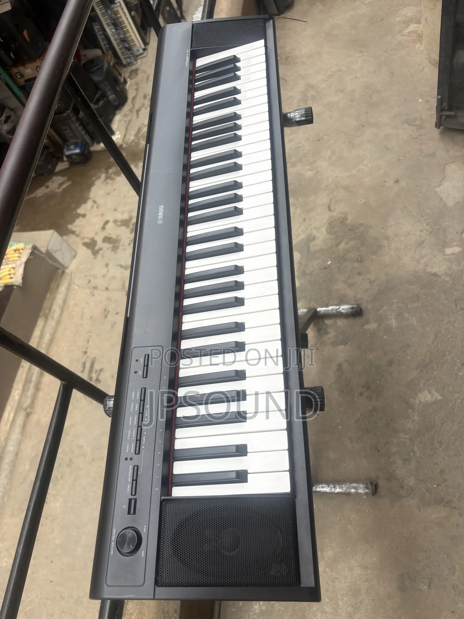 Yamaha NP-12 Piano With USB to Laptop