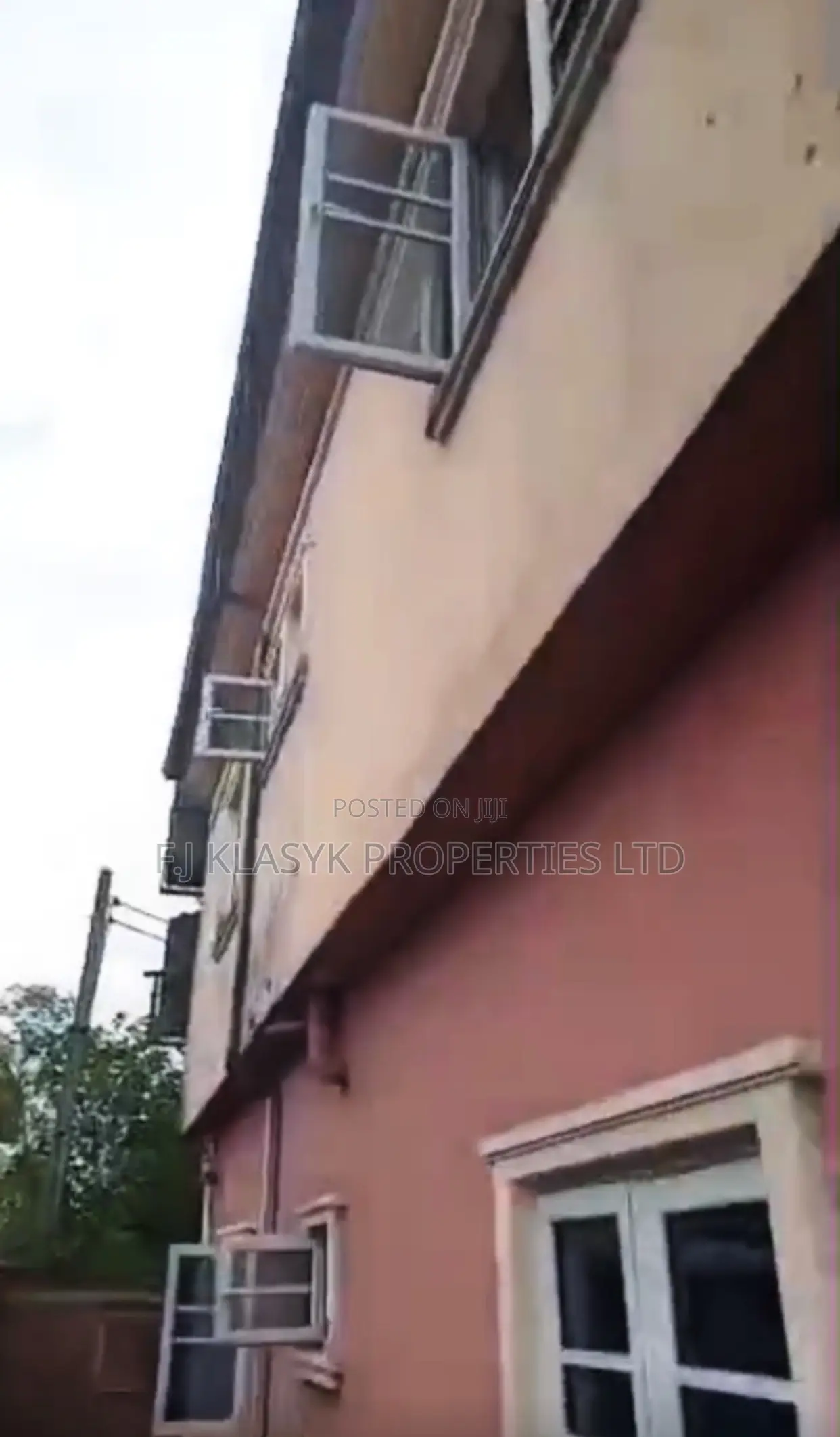 12bdrm House in Benin City for sale
