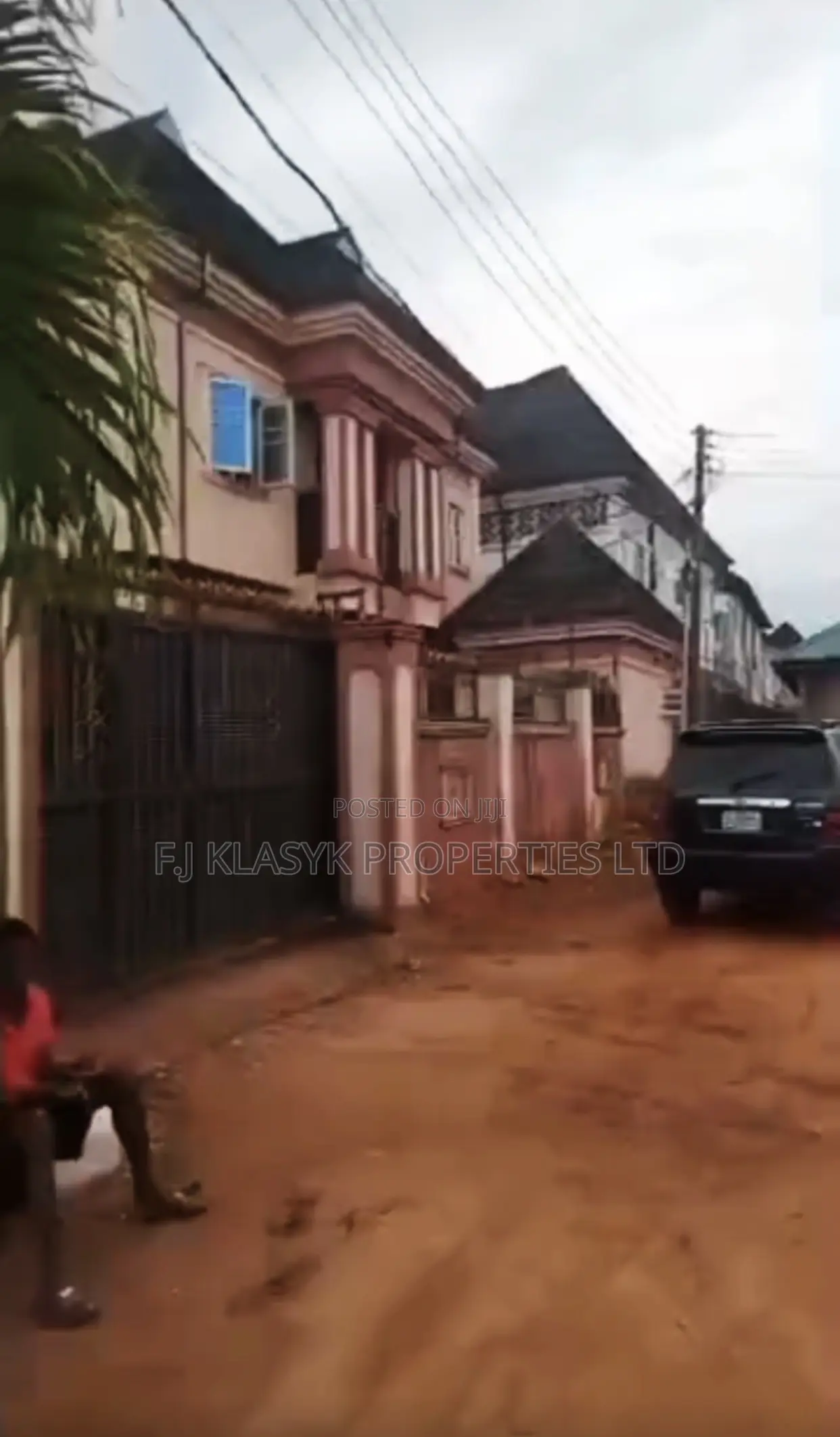 12bdrm House in Benin City for sale
