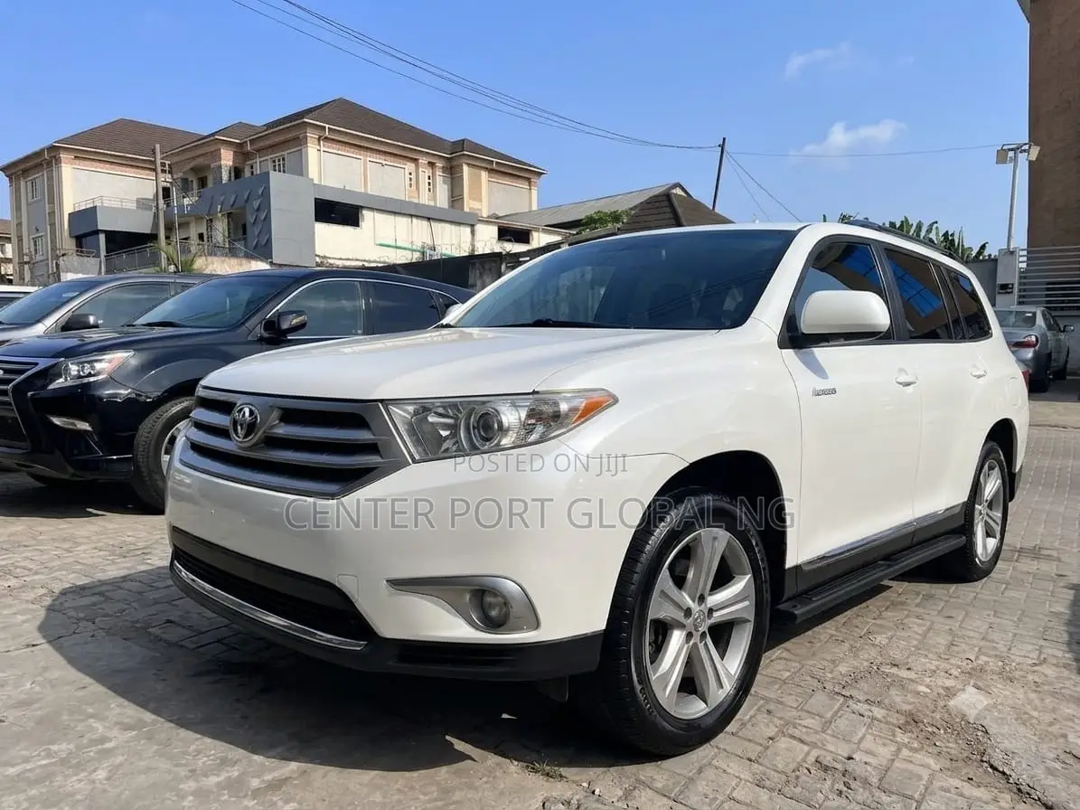 Toyota Highlander Hybrid Limited 2012 White