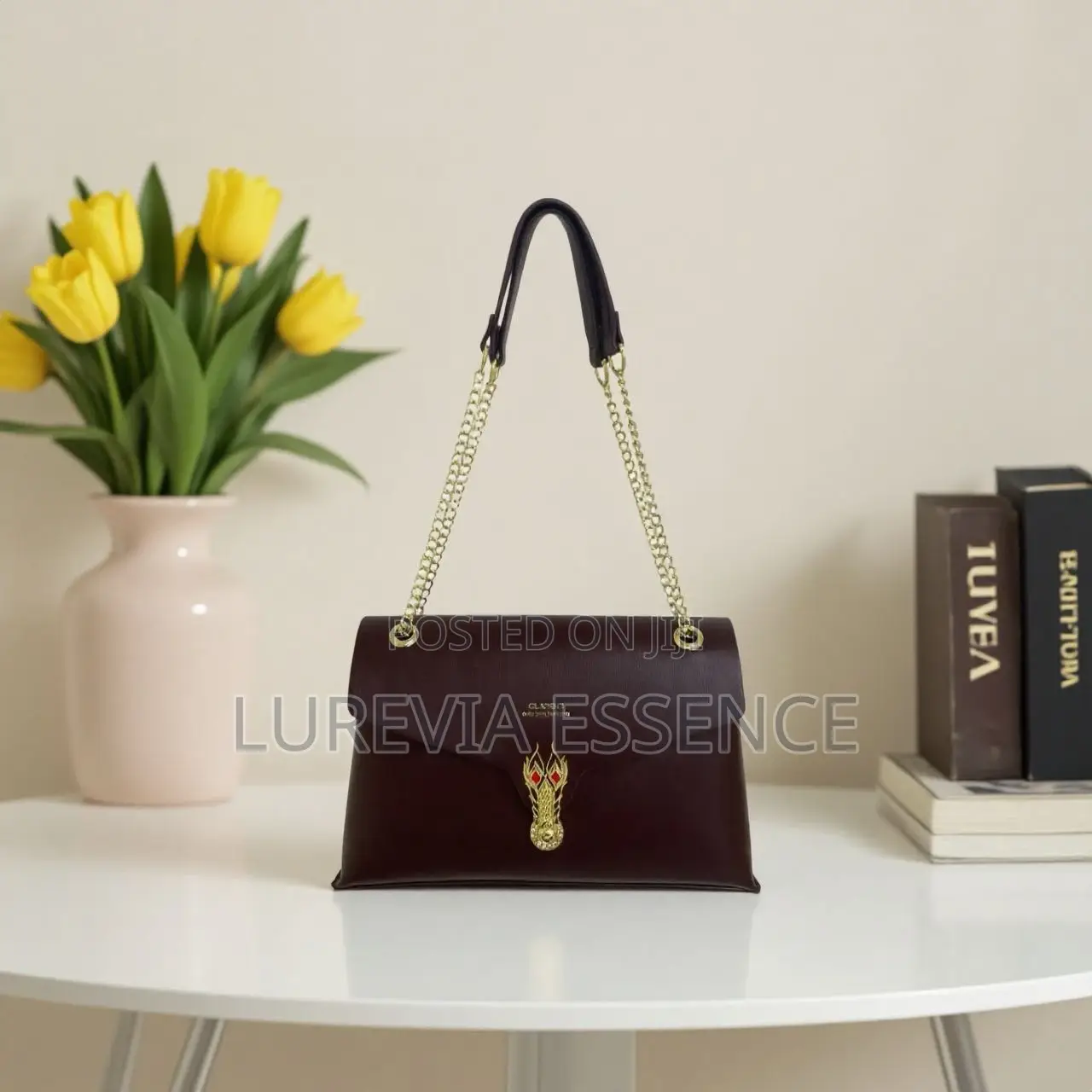 Elegant Women’s Chain Shoulder Bag