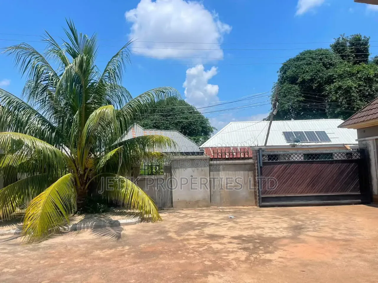 3bdrm Bungalow in Welfare Quarters, Makurdi for sale