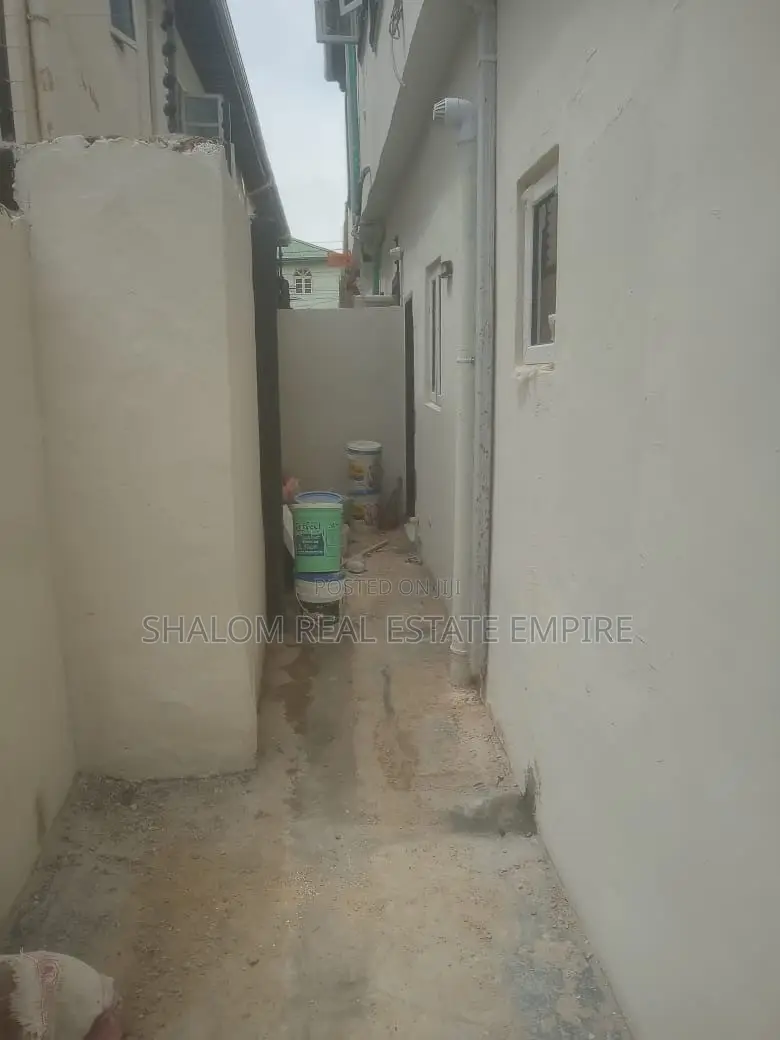 3bdrm Duplex in Olowoora Omole, Kosofe / Kosofe for rent