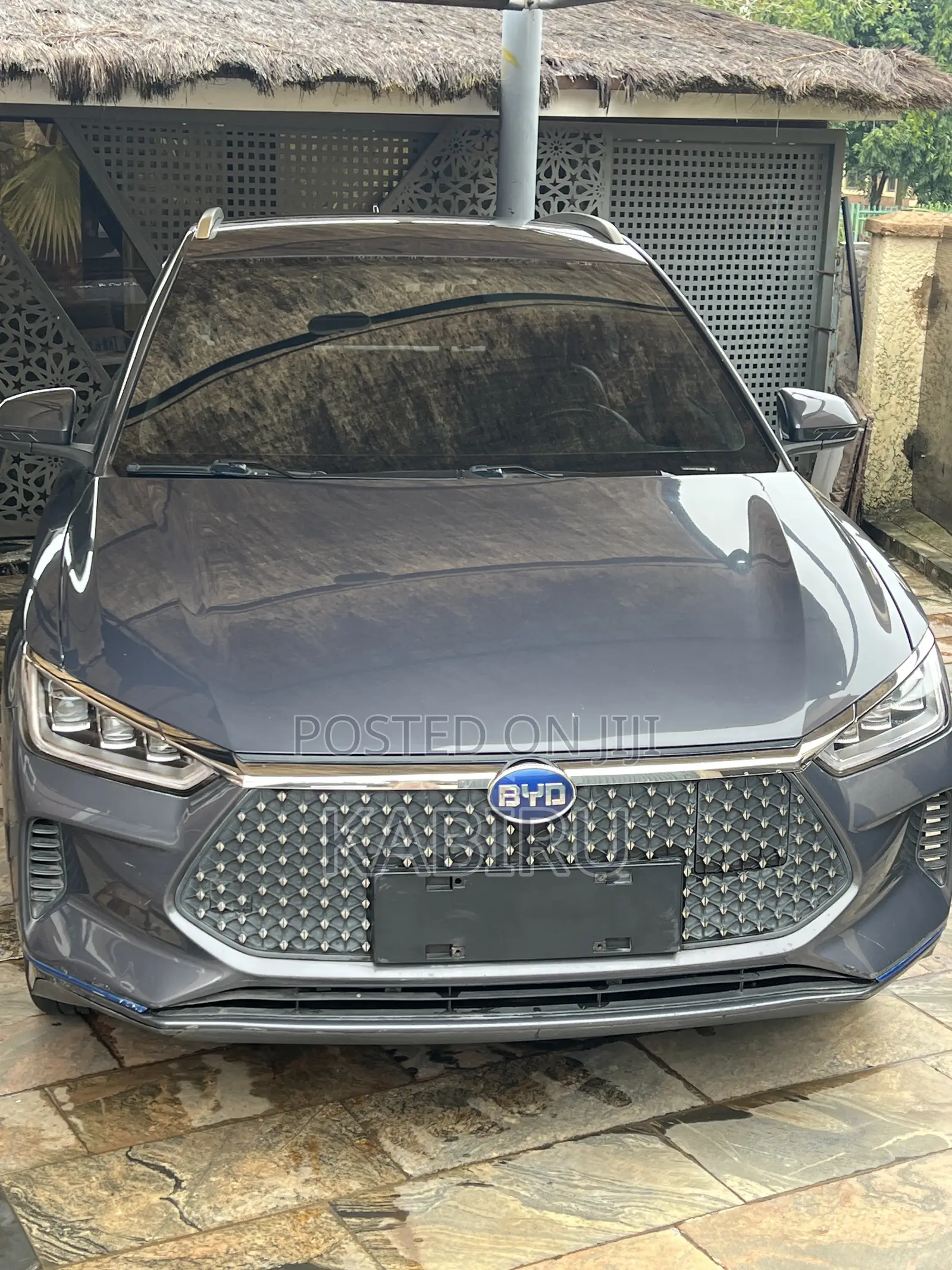 BYD E2 35 kWh 94 hp FWD 2022 Gray
