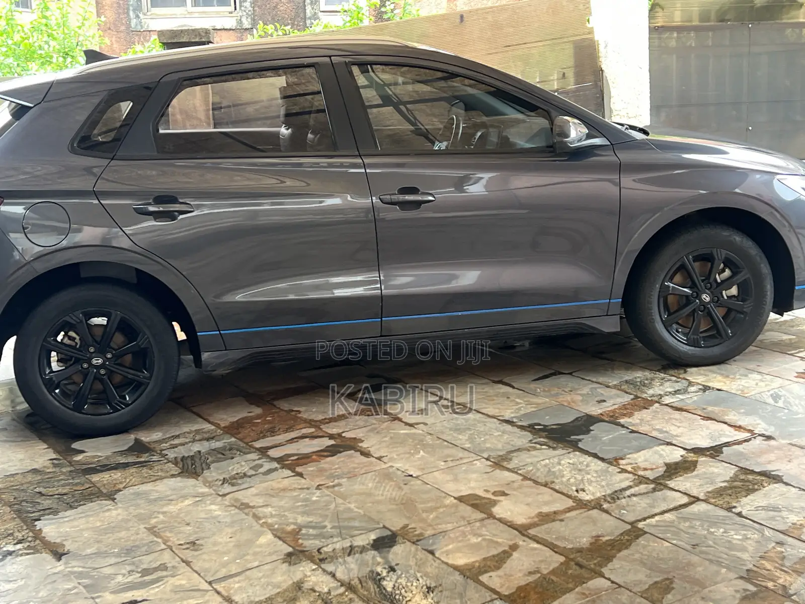 BYD E2 35 kWh 94 hp FWD 2022 Gray