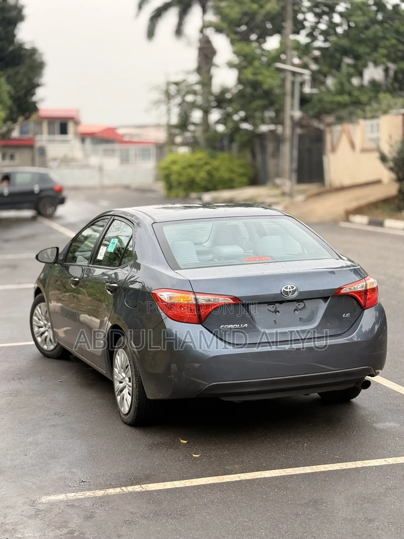 Toyota Corolla LE 4dr Sedan (1.8L 4cyl CVT) 2014 Gray