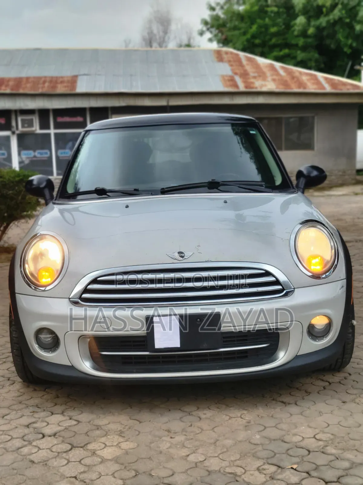 Mini Cooper 2011 White