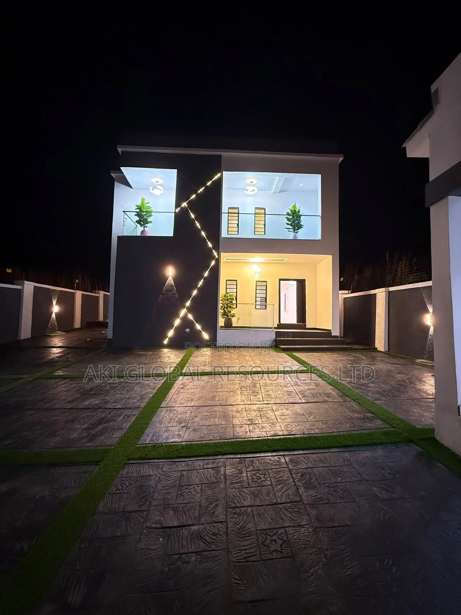 4bdrm Duplex in Gold Annex Estate for sale