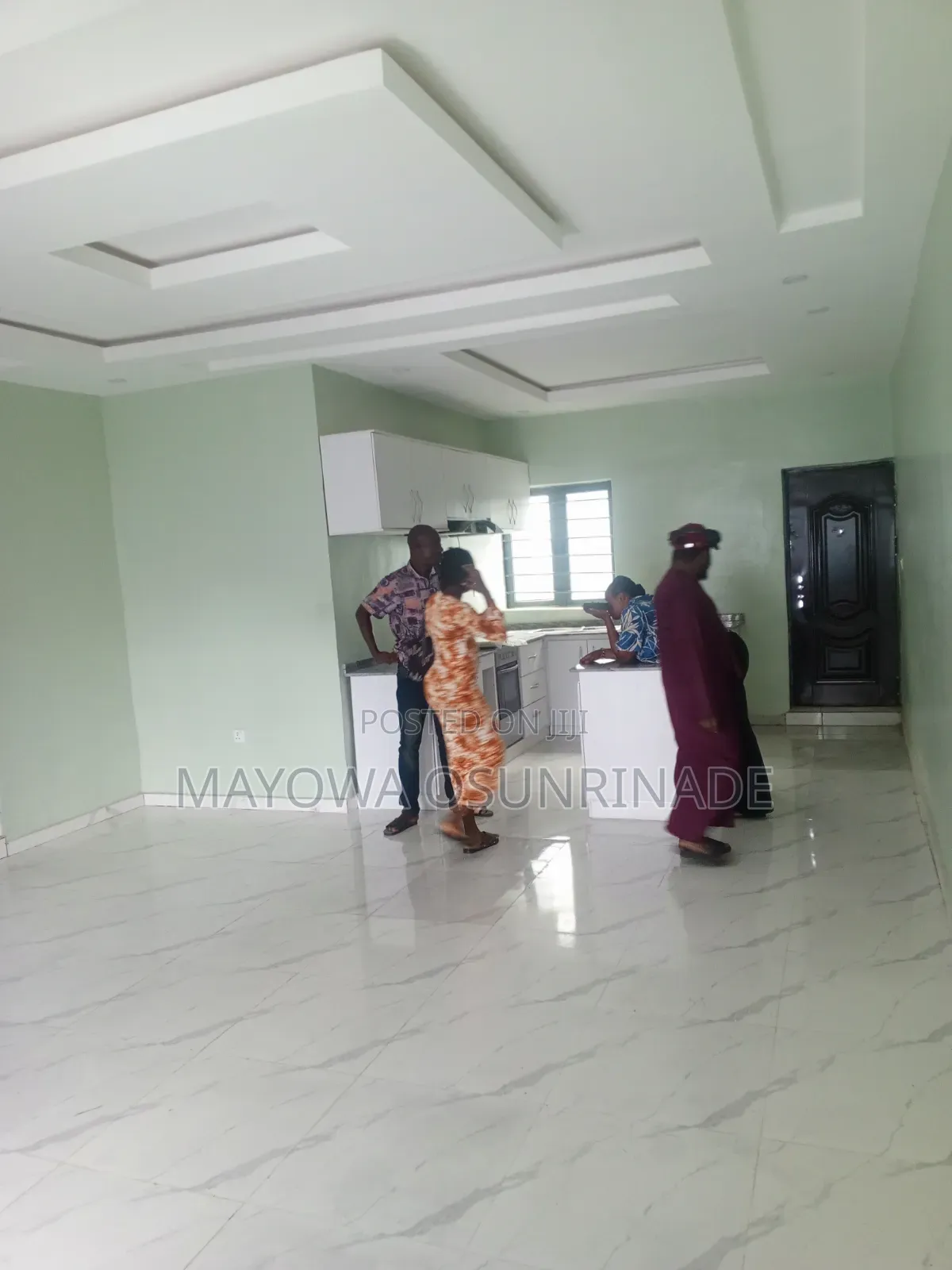 2bdrm Apartment in Ologuneru for rent
