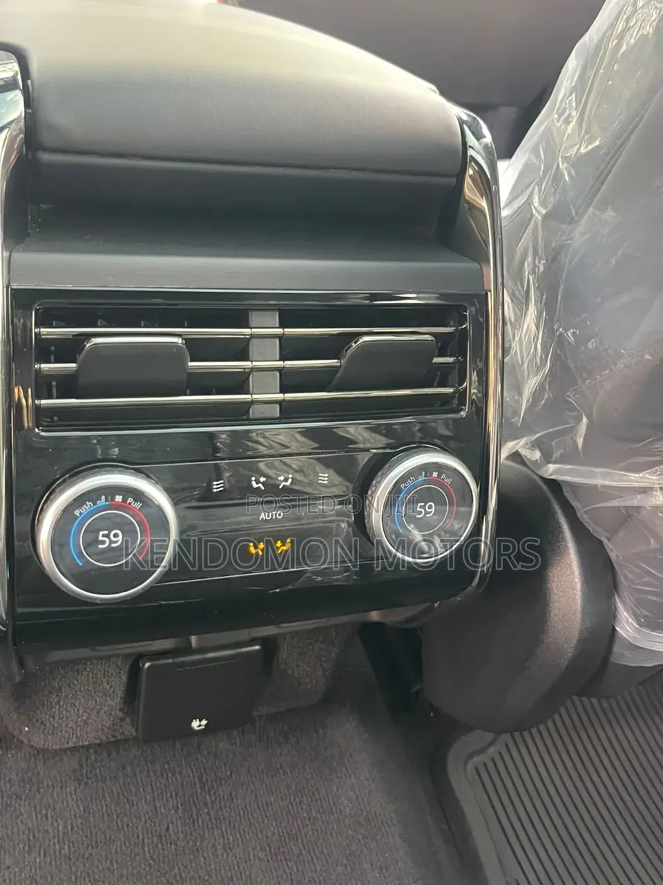 Land Rover Range Rover 2024 Gray