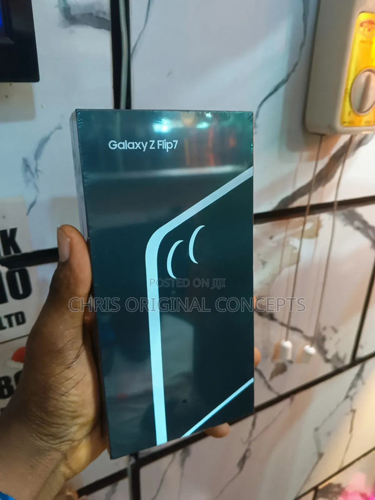 New Samsung Galaxy Z Flip7 256 GB Blue