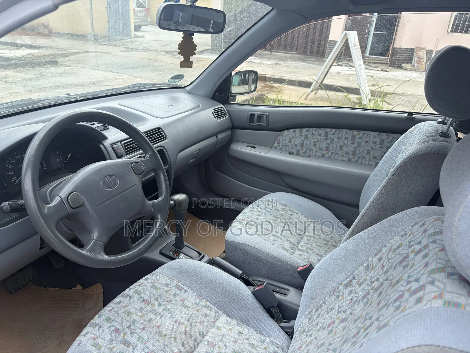 Toyota Starlet 2000 Silver