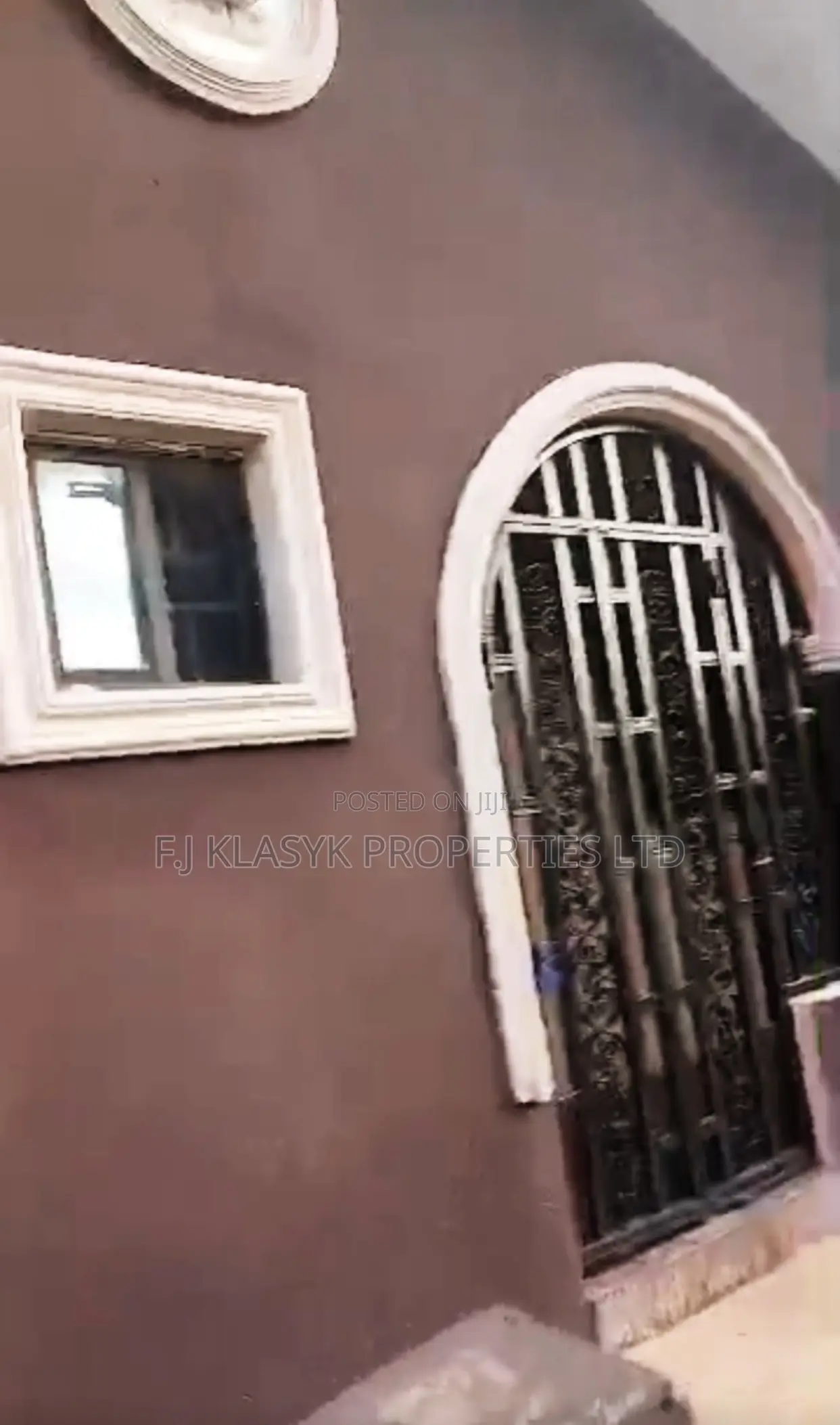Furnished 6bdrm Block of Flats in Benin City for sale