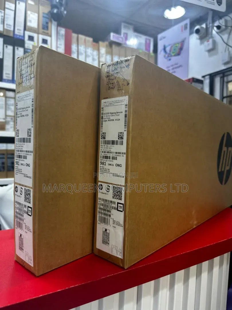 New Laptop HP ProBook 460 G11 16GB Intel Core Ultra 7 SSD 512GB