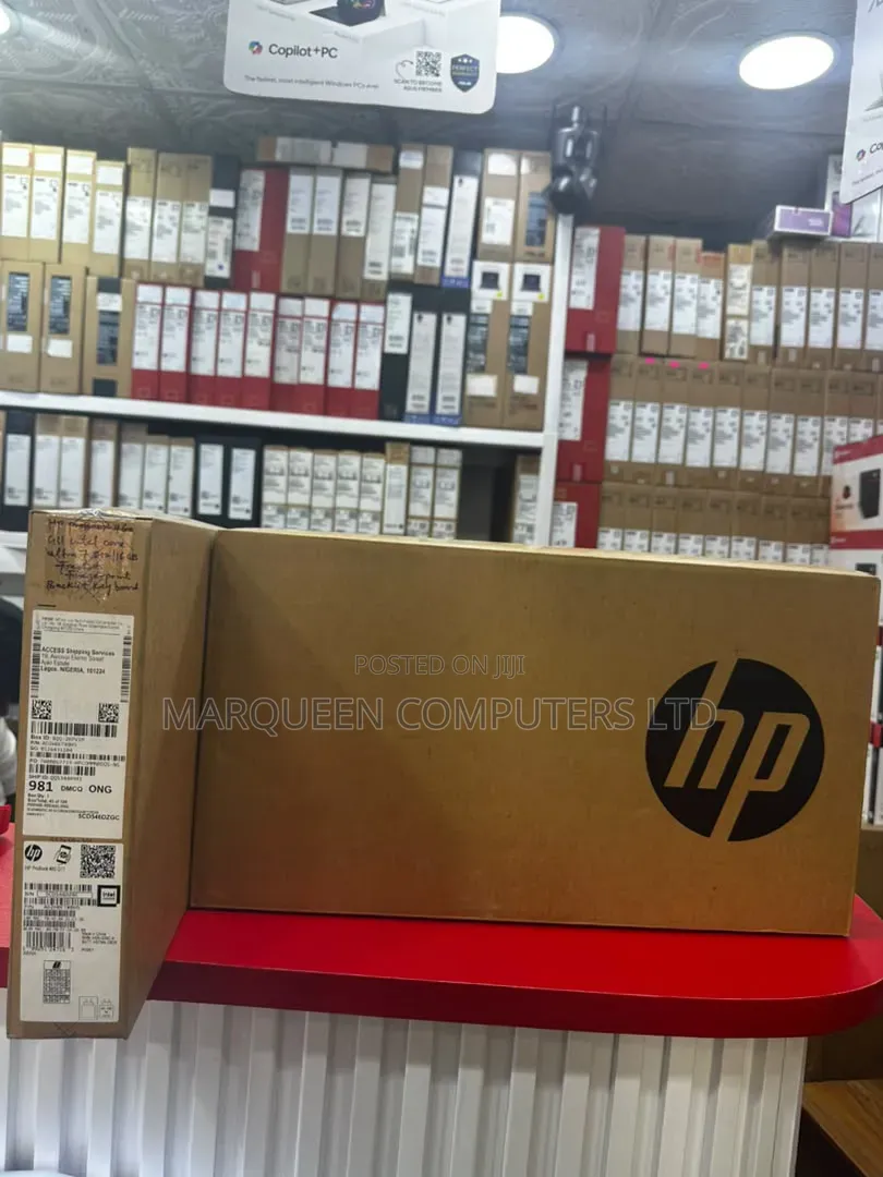 New Laptop HP ProBook 460 G11 16GB Intel Core Ultra 7 SSD 512GB
