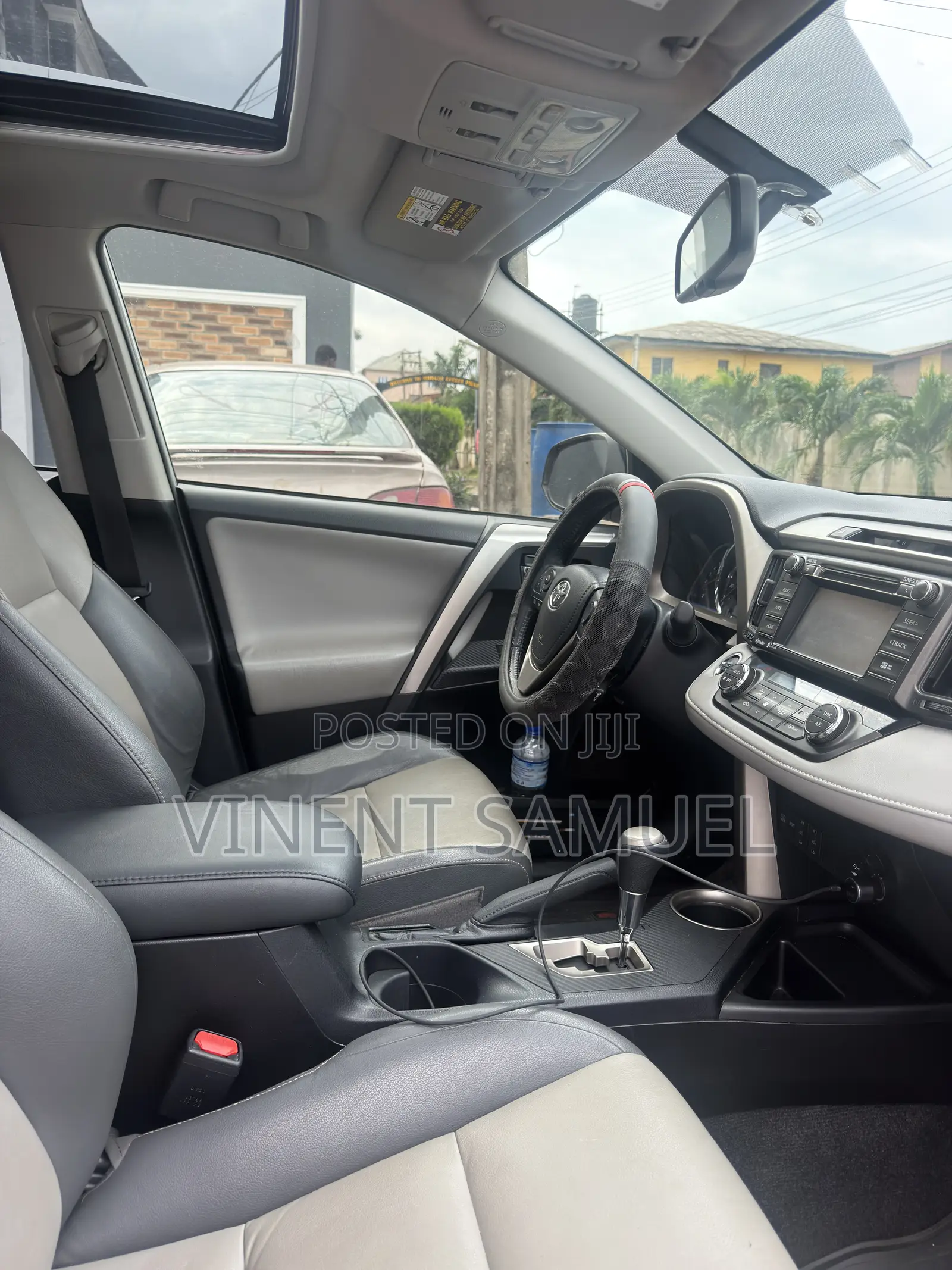 Toyota RAV4 LE 4dr SUV AWD (2.5L 4cyl 6A) 2015 Silver