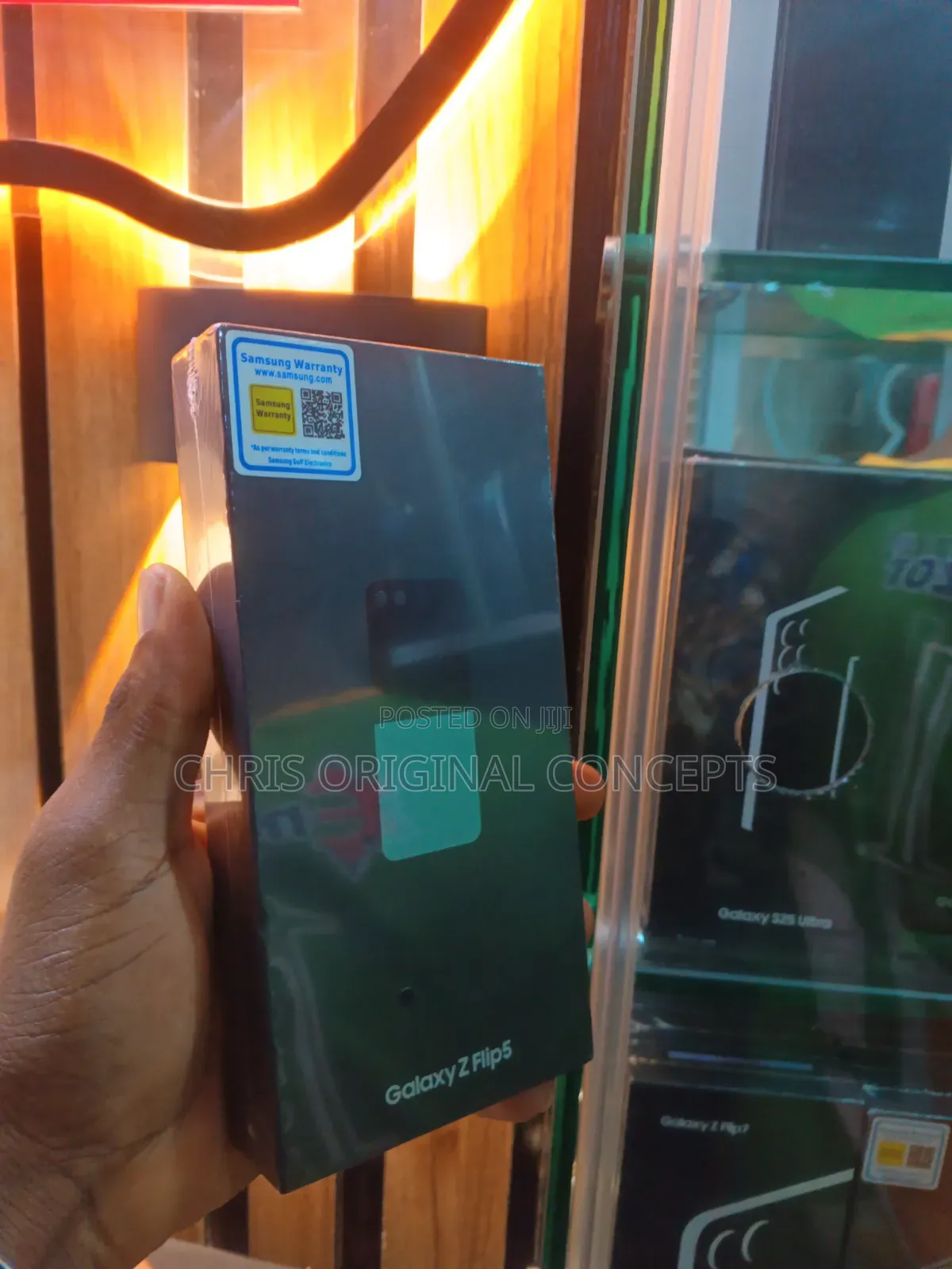 New Samsung Galaxy Z Flip 5 256 GB Gray